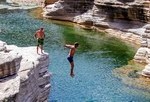 Water-jumping  on Socotra