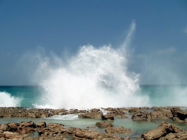 Socotra Picture of the Day: The waves on the north shore of Socotra